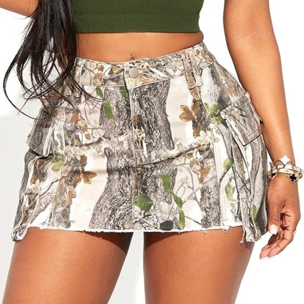 Camo Cargo Mini Skirt Raw Hem Distressed Utility‎ Y2K Camouflage Streetwear